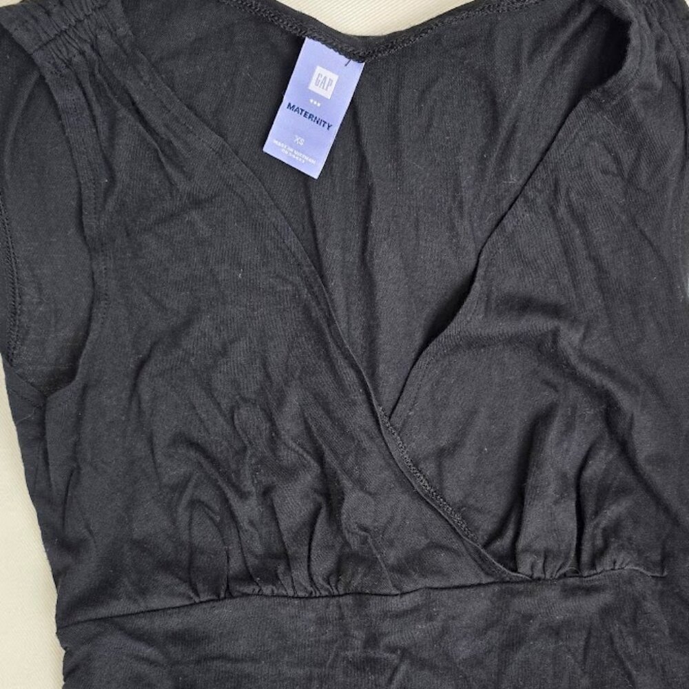 Bundle of 2 Maternity Tops Sleeveless & Long Sleeve Black Tee Shirts Pre-Owned
